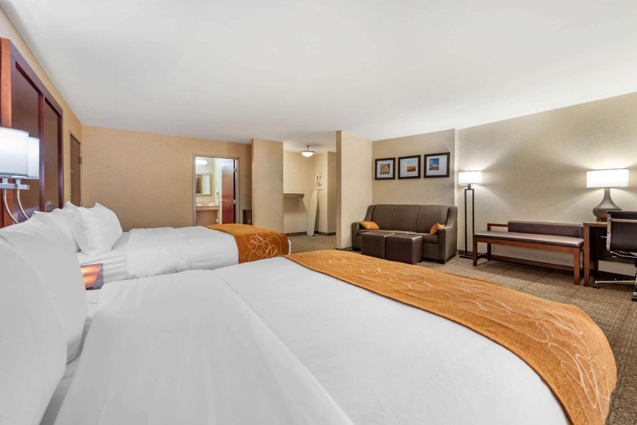 Comfort Suites South Elkhart Buitenkant foto
