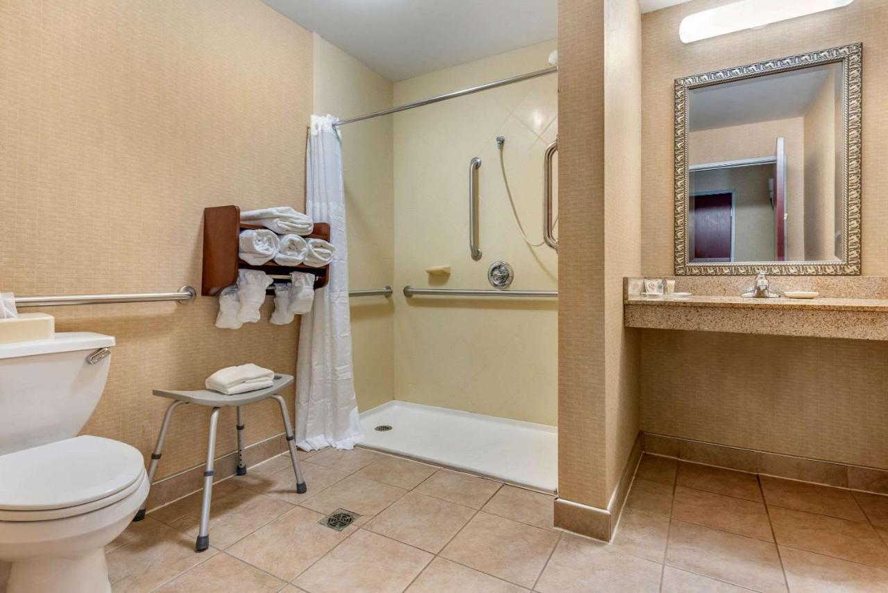 Comfort Suites South Elkhart Buitenkant foto