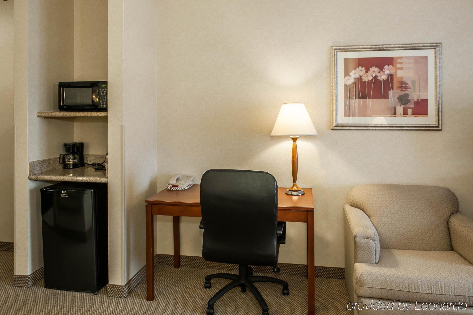 Comfort Suites South Elkhart Buitenkant foto