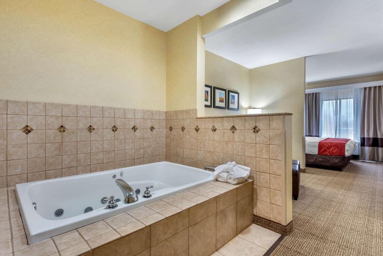 Comfort Suites South Elkhart Buitenkant foto