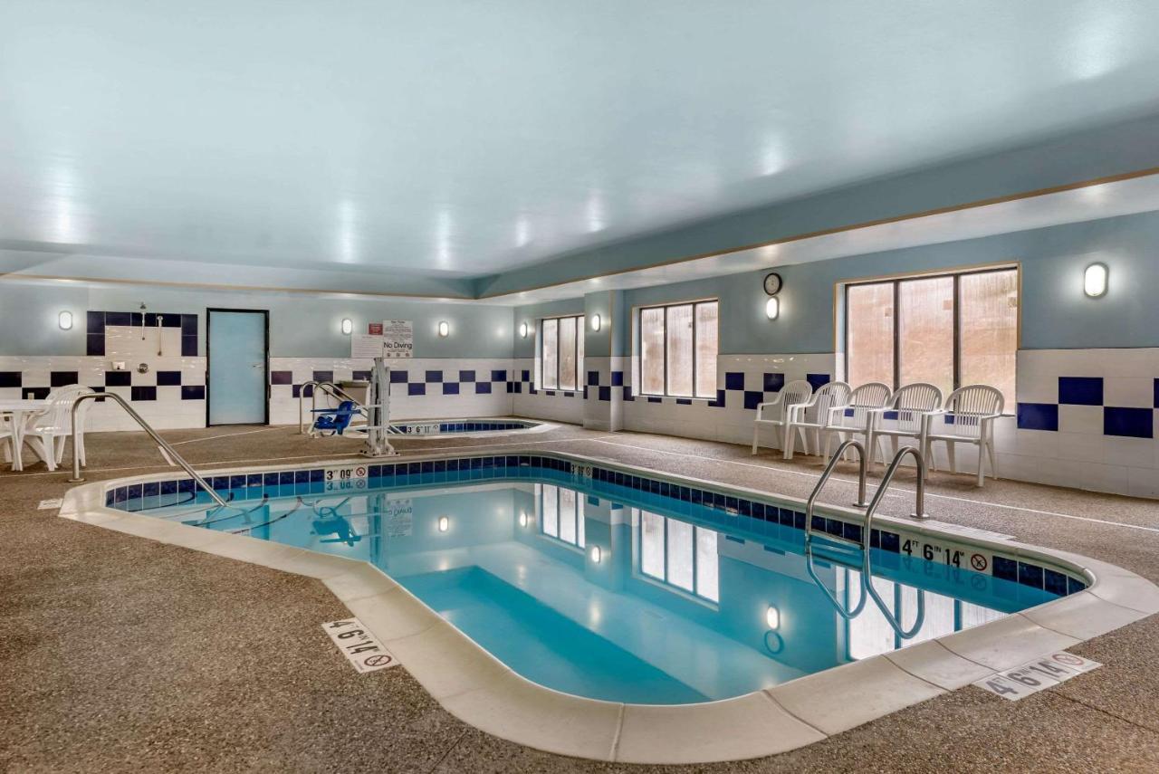Comfort Suites South Elkhart Buitenkant foto